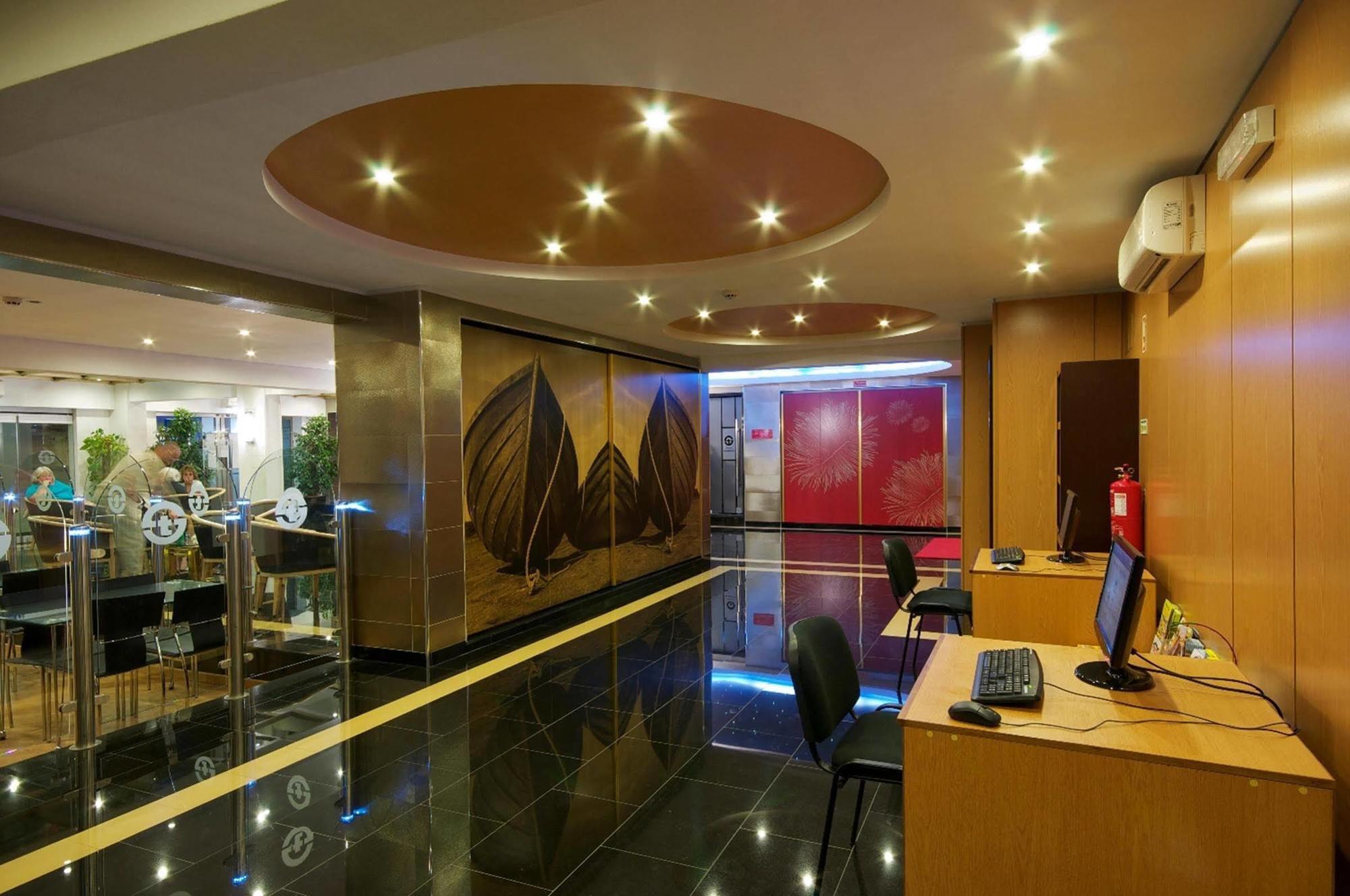 Tropical Sol Aparthotel อัลบูเฟรา ภายนอก รูปภาพ